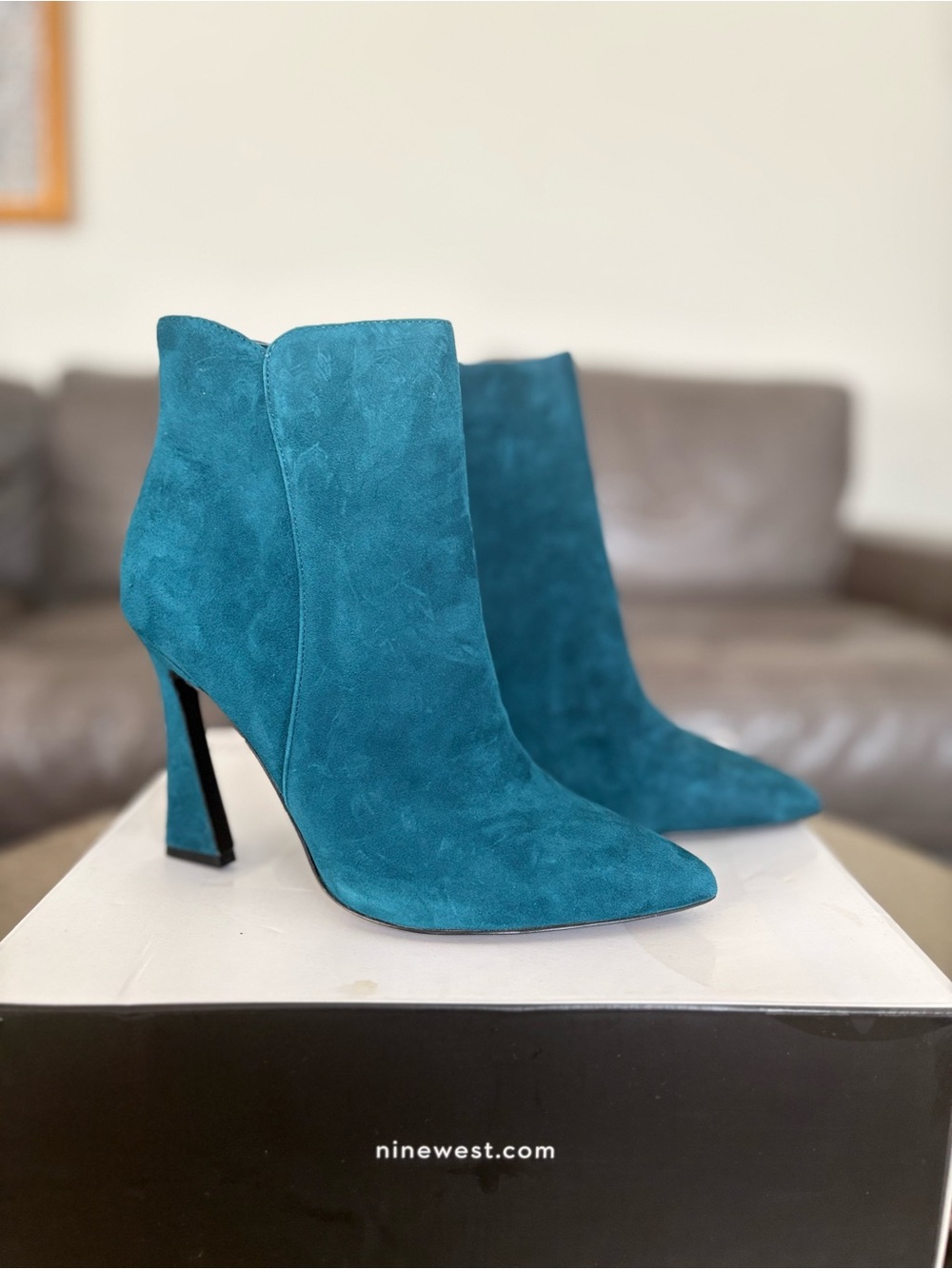Nine West Torrie Suede Ankle Booties Teal Green Pointed Toe Heels Size 7.5